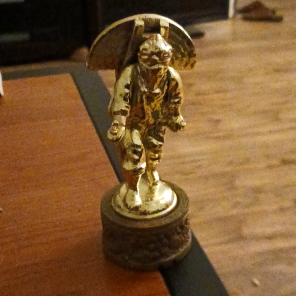 Statue